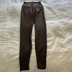 Alo Yoga brown leggings